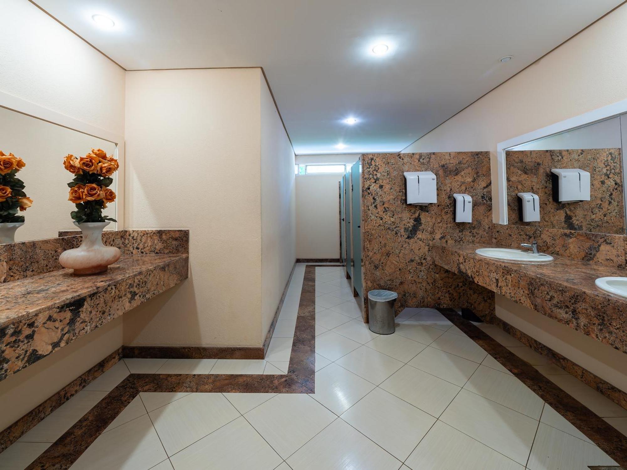 Carlton Suites Limeira Zewnętrze zdjęcie